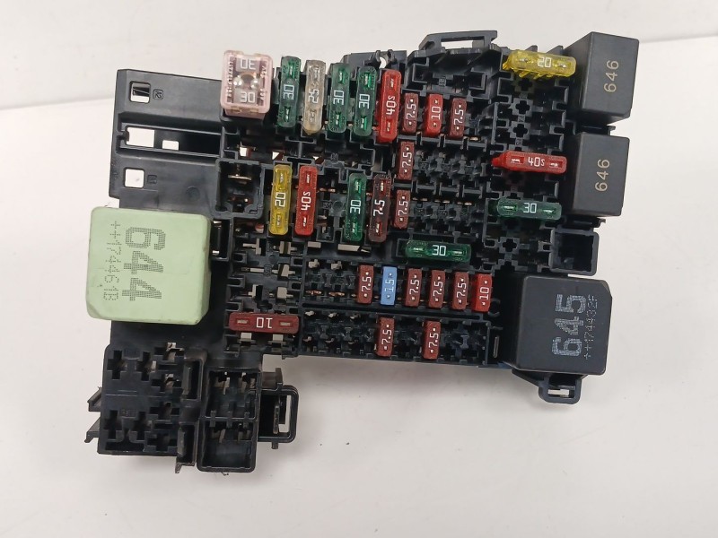 Recambio de caja reles / fusibles para seat ibiza v (kj1, kjg) 1.6 tdi referencia OEM IAM 2Q0937615A  