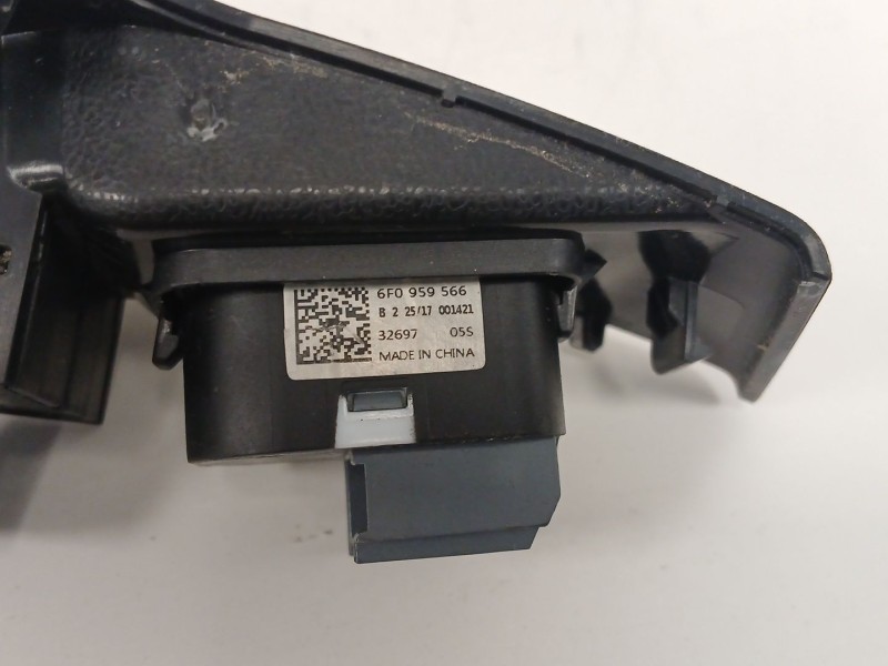 Recambio de mando elevalunas delantero izquierdo para seat ibiza v (kj1, kjg) 1.6 tdi referencia OEM IAM 6F0959566 5G0959858F 