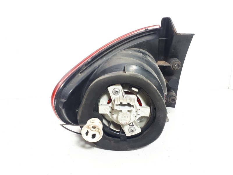 Recambio de piloto trasero derecho para seat altea (5p1) arena referencia OEM IAM 5P0945096D  