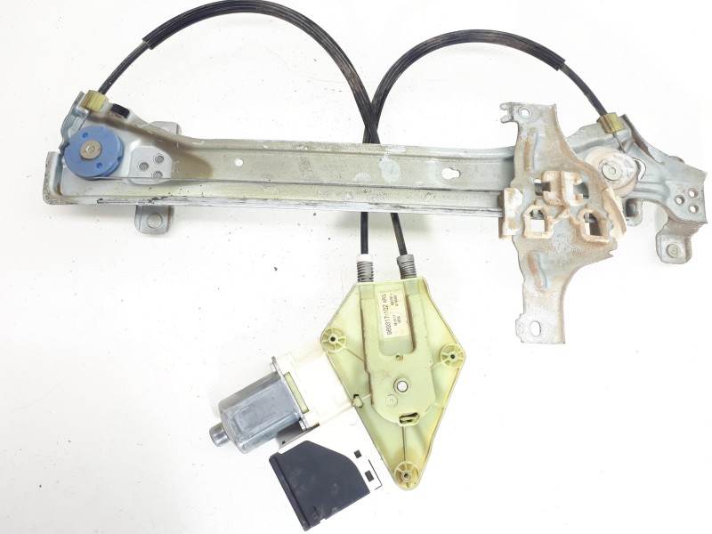 Recambio de elevalunas trasero izquierdo para renault megane iii berlina 5 p bose edition referencia OEM IAM 827310185R  