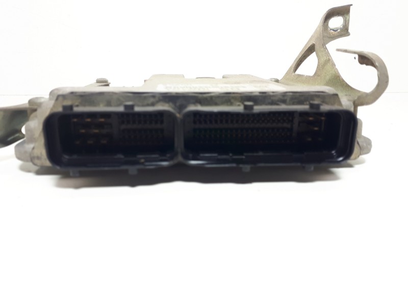 Recambio de centralita motor uce para toyota auris luna+ referencia OEM IAM 8966102S81 0281014846 