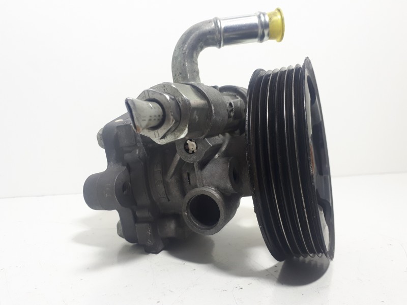 Recambio de bomba direccion para chrysler sebring berlina 2.0 crd limited referencia OEM IAM  68082102 