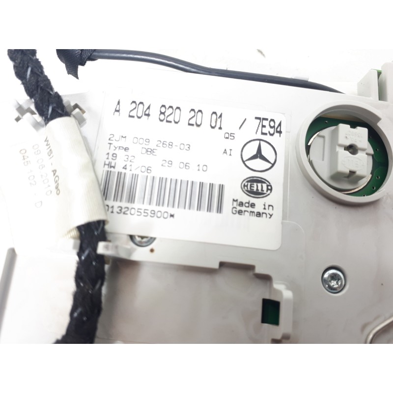 Recambio de luz interior para mercedes-benz clase c (w204) berlina 2.1 cdi cat referencia OEM IAM A2048202001  