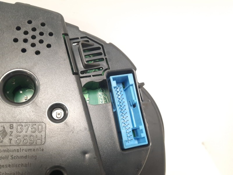 Recambio de cuadro instrumentos para volkswagen passat berlina (3b2) 1.9 tdi referencia OEM IAM 3B1919880C 30431 