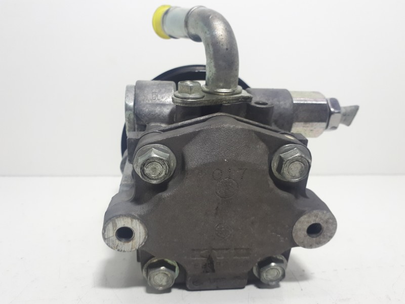 Recambio de bomba direccion para chrysler sebring berlina 2.0 crd limited referencia OEM IAM  68082102 