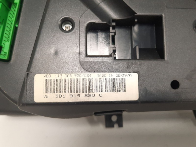 Recambio de cuadro instrumentos para volkswagen passat berlina (3b2) 1.9 tdi referencia OEM IAM 3B1919880C 30431 