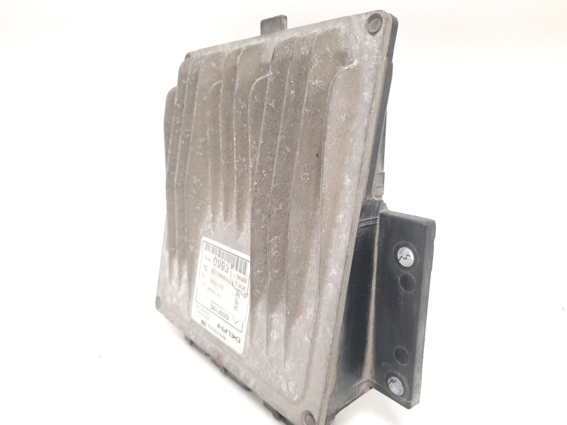 Recambio de centralita motor uce para renault kangoo expression profesional referencia OEM IAM 8200911560 8200909666 