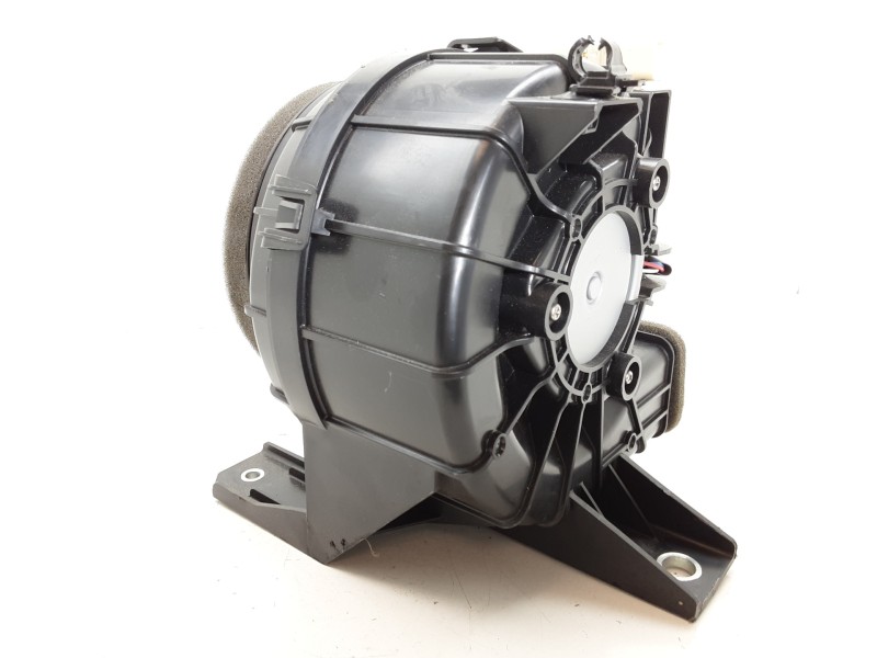 Recambio de motor calefaccion para toyota yaris active hybrid referencia OEM IAM G923052010A  