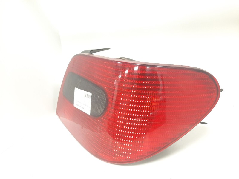 Recambio de piloto trasero derecho para citroën xsara berlina 1.9 diesel referencia OEM IAM  5015 