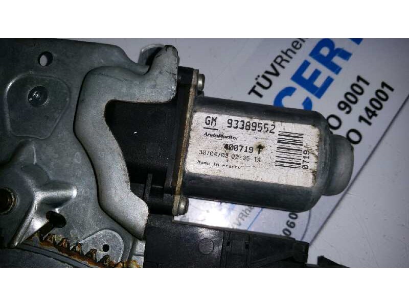 Recambio de elevalunas delantero derecho para opel meriva cosmo referencia OEM IAM 93389552  