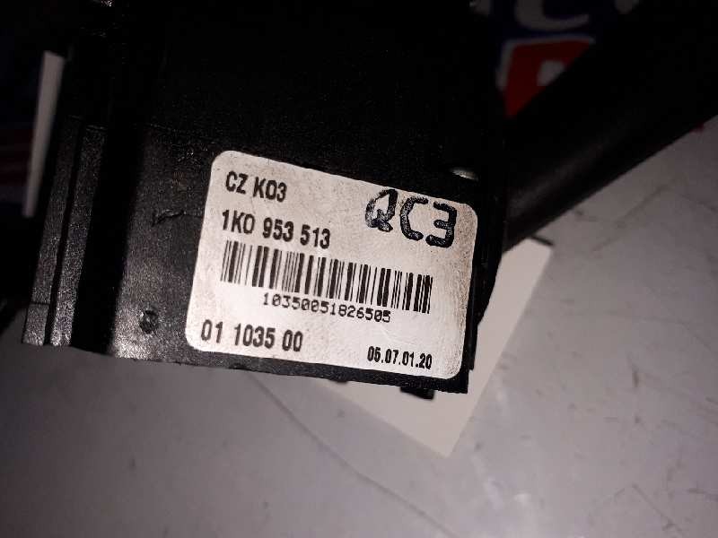 Recambio de mando intermitentes para volkswagen caddy ka/kb (2k) furg. referencia OEM IAM 1K0953513  