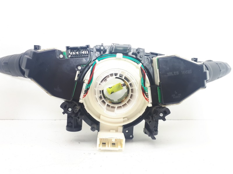 Recambio de mando luces para nissan x-trail (t31) le referencia OEM IAM 7518SN  