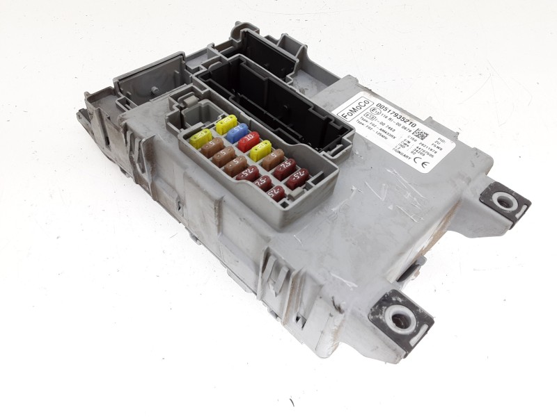 Recambio de caja reles / fusibles para ford ka (ccu) urban referencia OEM IAM 00517935210  