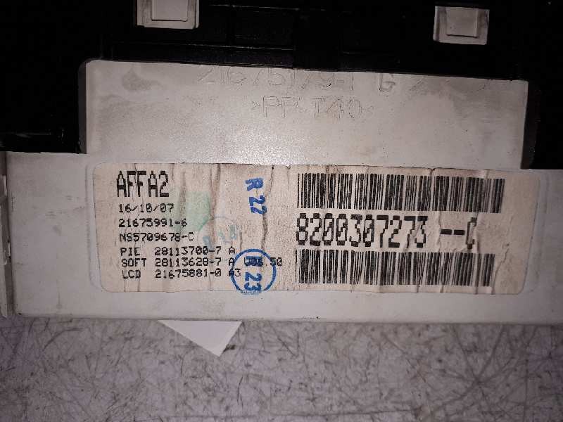 Recambio de pantalla multifuncion para renault clio iii emotion referencia OEM IAM 8200307273C  