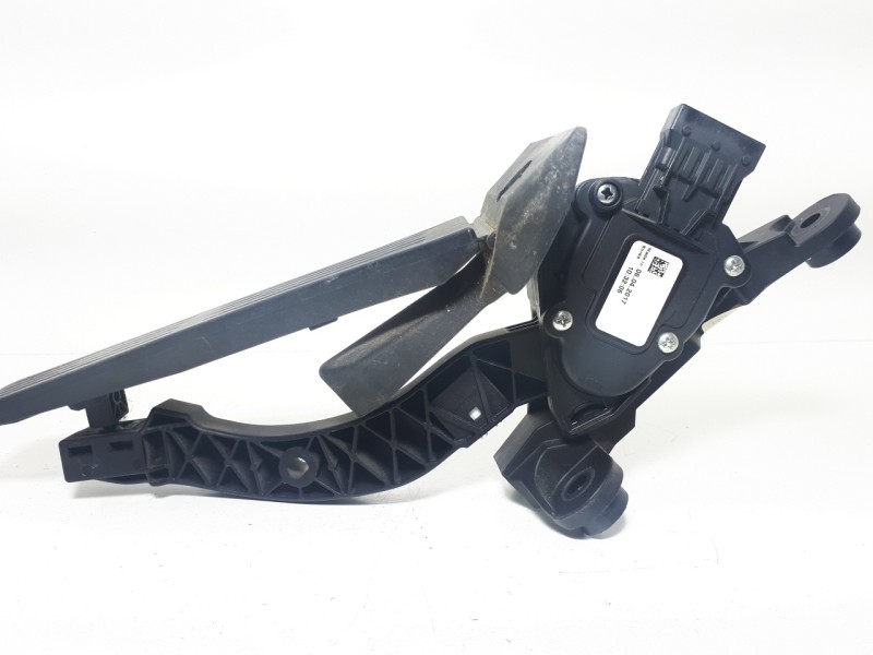 Recambio de pedal acelerador para kia ceed concept referencia OEM IAM A10032700A6100  
