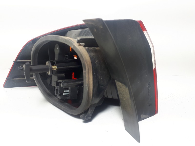 Recambio de piloto trasero derecho para renault laguna ii (bg0) authentique referencia OEM IAM 8200002474  