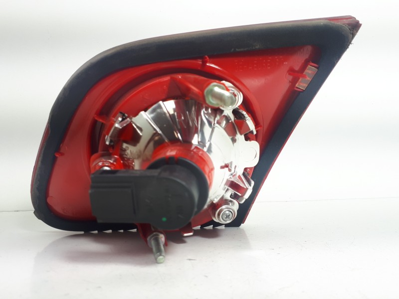 Recambio de piloto trasero derecho interior para volkswagen passat berlina (3c2) advance referencia OEM IAM 3C5945093E  