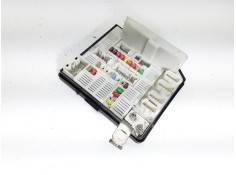 Recambio de caja reles / fusibles para renault kangoo authentique referencia OEM IAM 8201044237B