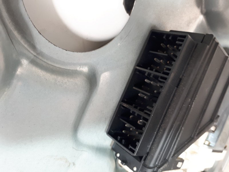 Recambio de elevalunas delantero izquierdo para seat cordoba berlina (6l2) fresh referencia OEM IAM 6L4837751CM  