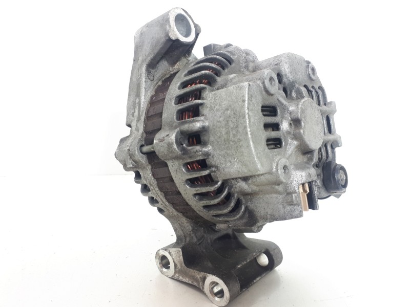 Recambio de alternador para ford fusion (cbk) ambiente referencia OEM IAM 2S6T10300CB A005TA7692 70A