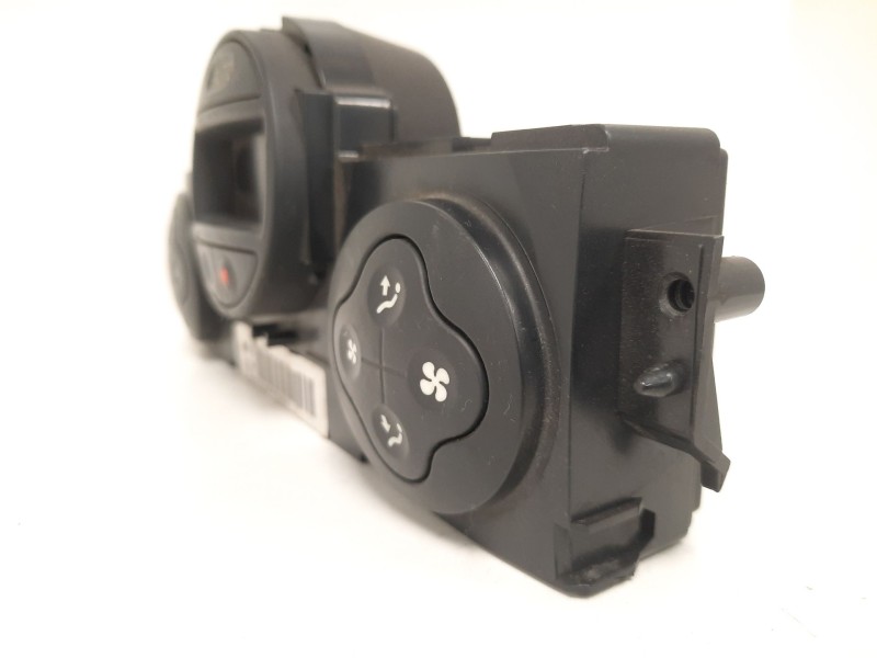 Recambio de mando climatizador para renault megane ii berlina 3p 1.5 dci diesel referencia OEM IAM 8200344840  
