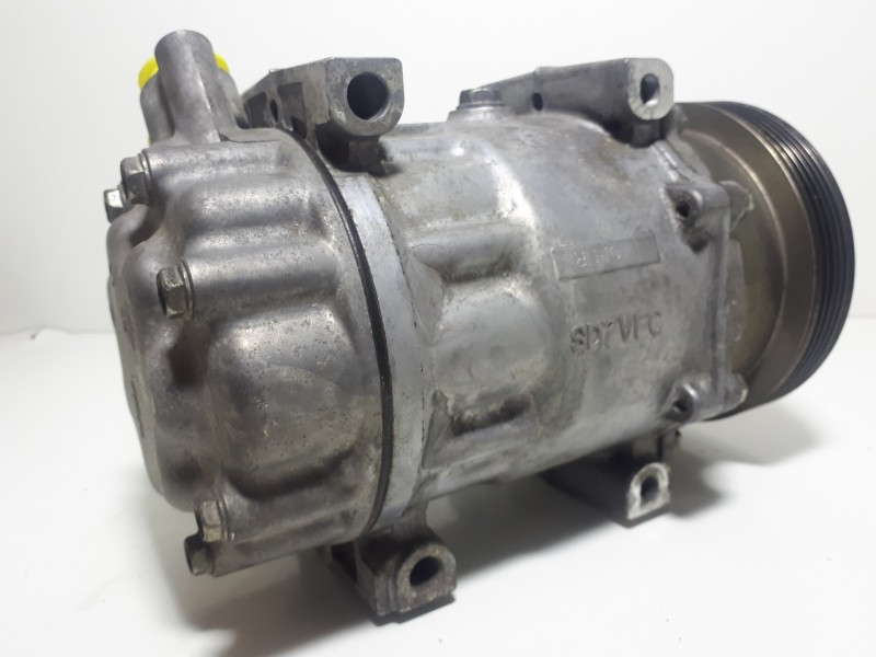 Recambio de compresor aire acondicionado para dacia duster ambiance 4x2 referencia OEM IAM 926000097R 1830 