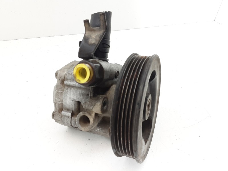 Recambio de bomba direccion para kia carnival ii 2.9 cdri ex referencia OEM IAM   