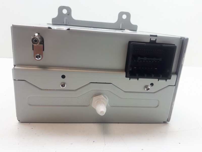 Recambio de sistema audio / radio cd para opel insignia berlina cosmo referencia OEM IAM 13310166  