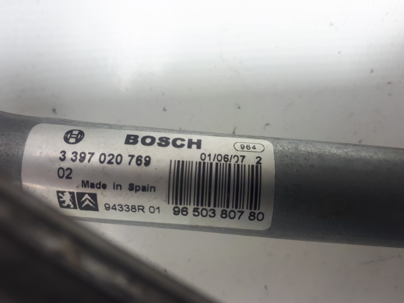 Recambio de motor limpia delantero para peugeot 207 xs referencia OEM IAM 9650380780 0390241540 