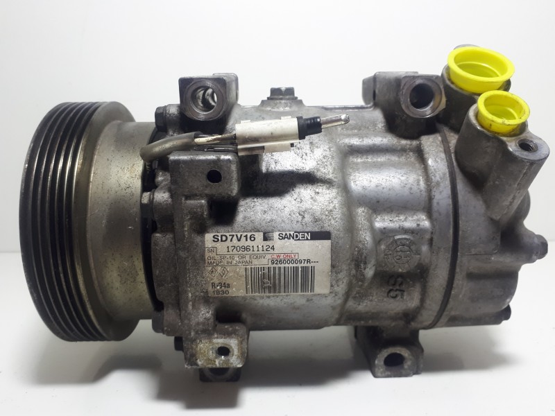 Recambio de compresor aire acondicionado para dacia duster ambiance 4x2 referencia OEM IAM 926000097R 1830 