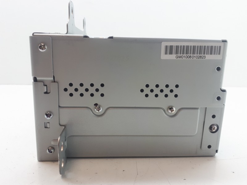 Recambio de sistema audio / radio cd para opel insignia berlina cosmo referencia OEM IAM 13310166  