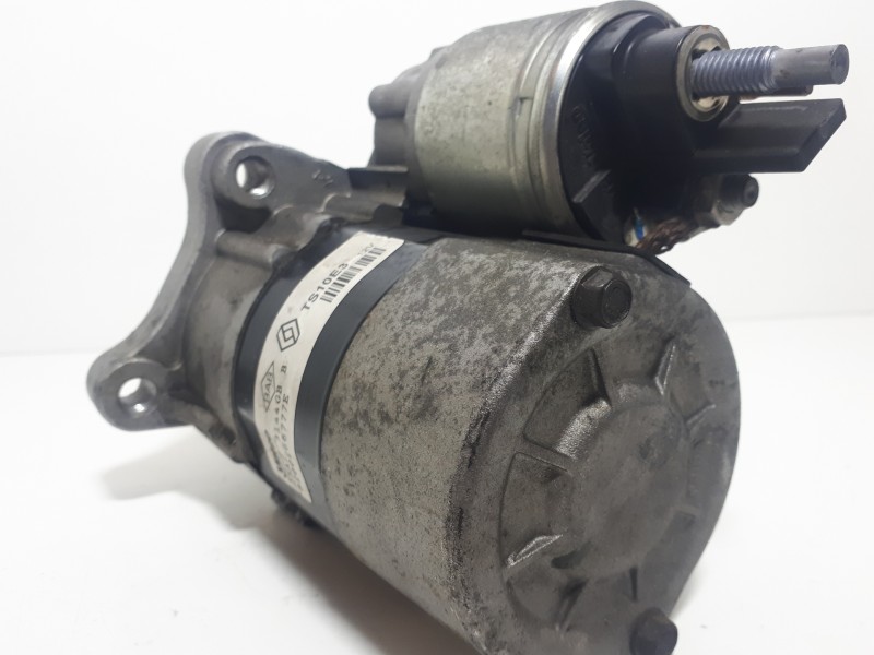 Recambio de motor arranque para dacia duster ambiance 4x2 referencia OEM IAM 8200266777E TS10E3 