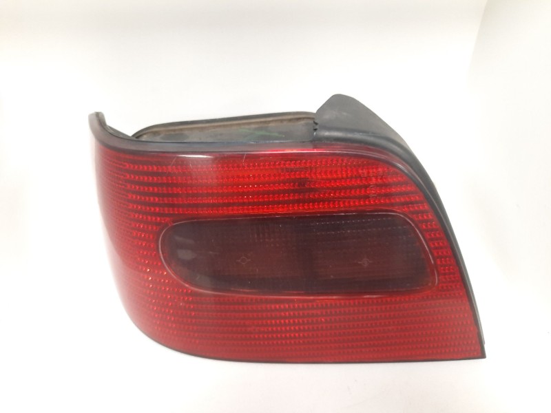 Recambio de piloto trasero izquierdo para citroën xsara berlina 1.9 turbodiesel referencia OEM IAM  30777 